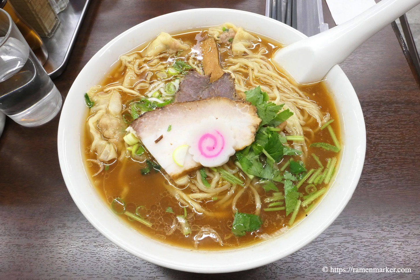 国味ラーメン ワンタンメン