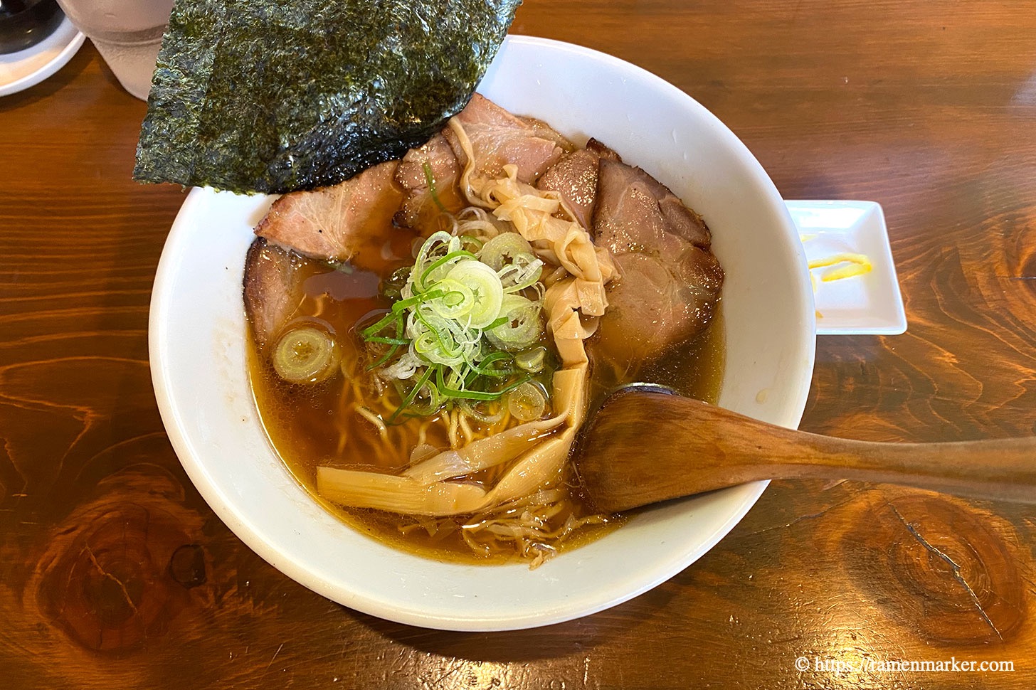 アゴだし醤油ラーメン